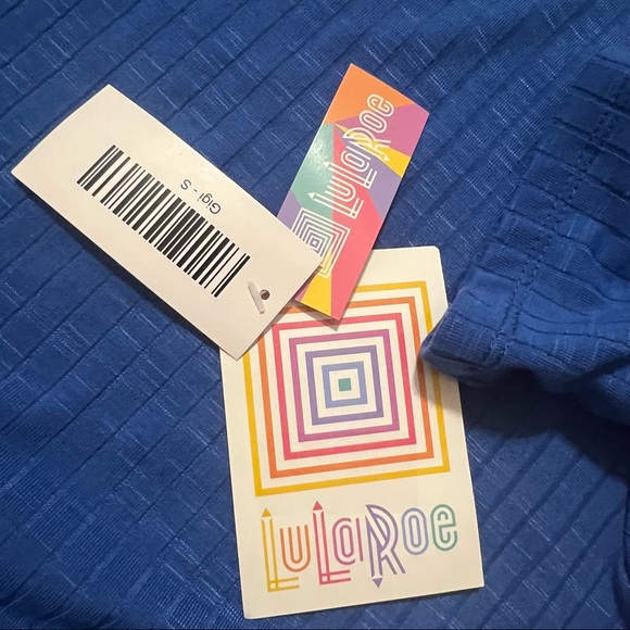 NWT Lula Roe textured gigi top - Picture 7 of 11